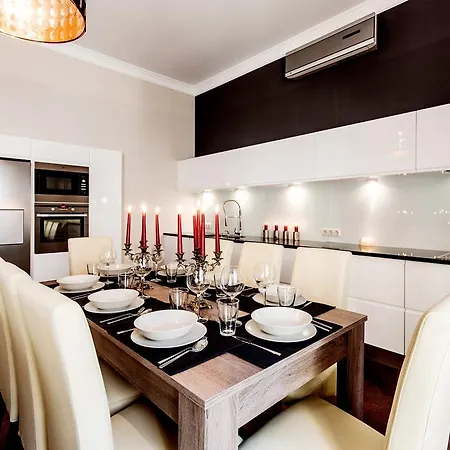 Apartment Capital 2 *