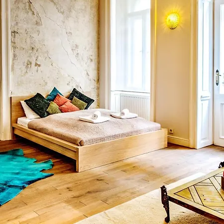 Central Stylish Apartments *